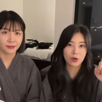Cho Hyeon mengungkap orientasi seksualnya melalui YouTube-nya. Melalui channel Eun and Cho, mantan idol K-Pop itu berani terbuka sejak 11 bulan lalu. Foto: dok. YouTube