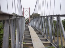 Pemerintah Bangun 558 Jembatan Gantung Selama Periode 2015-2023