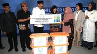 Badan Amil Zakat Nasional (BAZNAS) kembali menerima bantuan kemanusiaan dari Unilever Indonesia. Kali ini, dukungan senilai 3 miliar rupiah akan disalurkan untuk membantu para korban di area konflik.