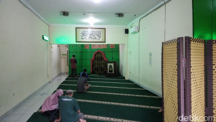 Suasana Masjid Lautze 3 Cirebon