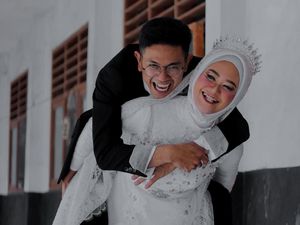 Viral Cinta Driver Ojol dan Penumpang Berujung Nikah, Ini Kisahnya