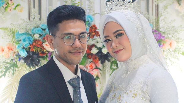 Viral driver ojol nikahi penumpangnya di Sukabumi.