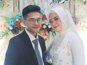 Jabar Hari Ini: Kisah Cinta Ojol Nikahi Penumpang Guncang Jagat Maya