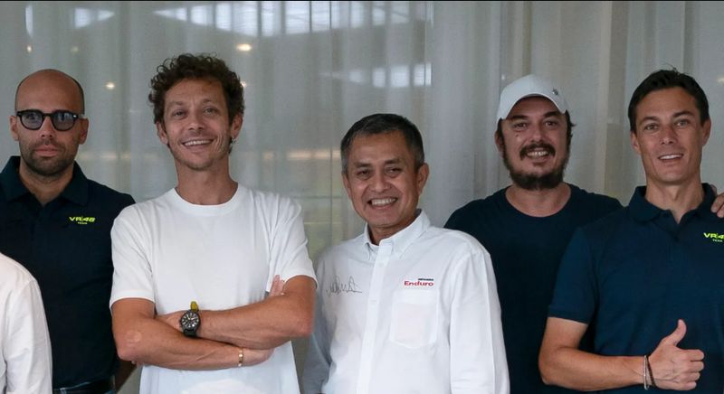 VR46 Racing Team dan Pertamina Lubricants.