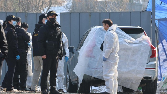 South Korean actor Lee Sun-kyun arrives at a police station for questioning regarding his alleged illegal drug use in Incheon, South Korea, December 23, 2023.    Yonhap via REUTERS   THIS IMAGE HAS BEEN SUPPLIED BY A THIRD PARTY. NO RESALES. NO ARCHIVES. SOUTH KOREA OUT. NO COMMERCIAL OR EDITORIAL SALES IN SOUTH KOREA.