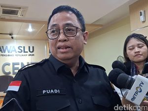 Bawaslu Kaji Laporan Terhadap Tom Lembong soal Dugaan Unggah Pasal Palsu