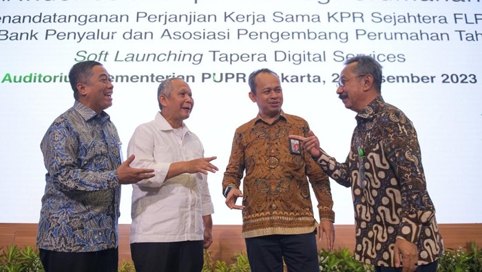 Bank BTN Penyalur FLPP Tertinggi Tahun 2023 Bank BTN terus berkomitmen menjadi mitra Pemerintah dan BP Tapera untuk terus berkontribusi di 2024 agar Masyarakat Berpenghasilan Rendah (MBR) memiliki hunian yang layak.