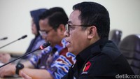 Berdasarkan ketentuan Pasal 44 ayat (1) PKPU 25/2023 mengatur pengiriman surat suara paling lambat 30 hari sebelum hari dan tanggal pemungutan suara di masing-masing PPLN, yakni 2-11 Januari 2024.  