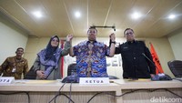 Adapun mulanya sebuah akun di TikTok dengan nama @ha**_a**a88 mengunggah sebuah video memperlihatkan surat pemilih capres untuk Pemilu 2024. Ia menyertakan narasi apakah WNI lain yang berada di Taiwan sudah mendapat surat serupa.  