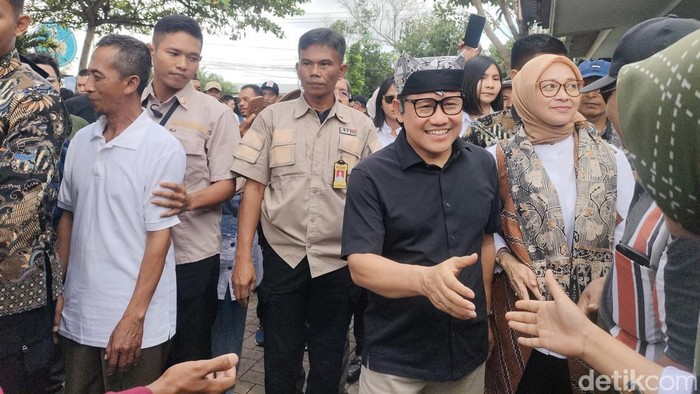 Cak Imin menemui petani di Banyuwangi. (Dwi/detikcom)