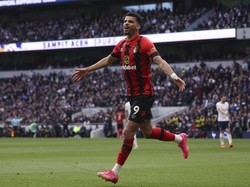 Dominic Solanke, penyerangnya Bournemouth di belakangnya dengan 13 gol (AP)