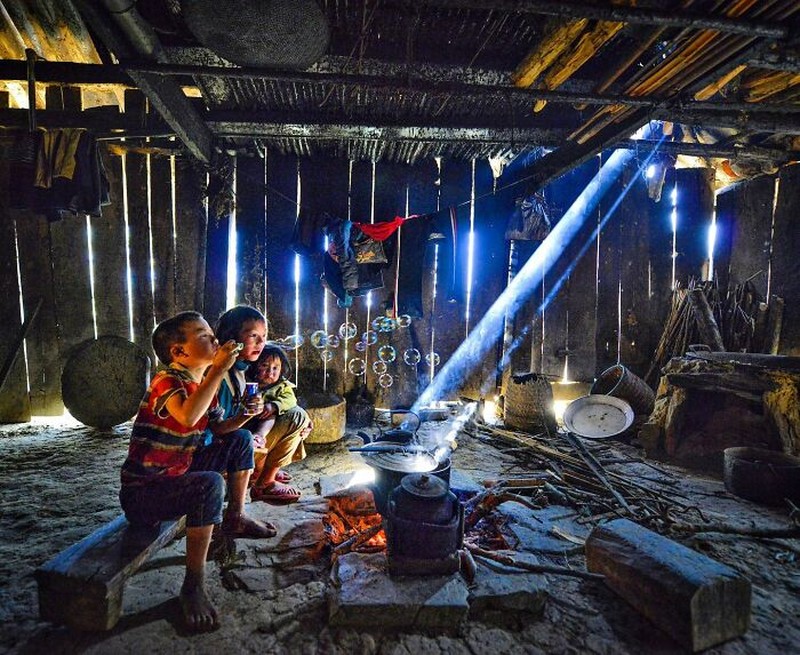 Fotoinet kehidupan anak2 di penjuru dunia