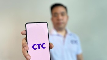 Cloudphone merupakan perangkat keras yang memiliki kemampuan untuk meningkatkan visibilitas media sosial melalui server yang disewakan dengan aplikasi ponsel bernama MyCTC.  