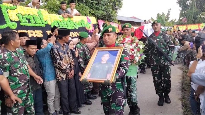 Jenazah Kopda Hendrianto tiba di Sungai Penuh, Jambi.