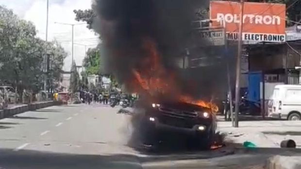 Kapolda Papua Irjen Mathius Fakhiri turut jadi sasaran massa saat rusuh pengantaran jenazah Lukas Enembe. Dokumen Istimewa