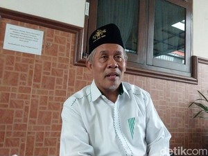 Gagal Terbang Eks Ketua NU Jatim KH Marzuki Mustamar gegara Pencekalan