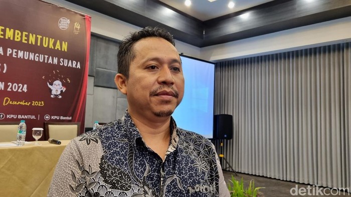 Ketua KPU Bantul, Joko Santosa saat ditemui pada Kamis (28/12/2023).