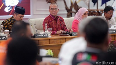 KPU Gelar Rapat Pleno Perubahan Metode Memilih di Luar Negeri