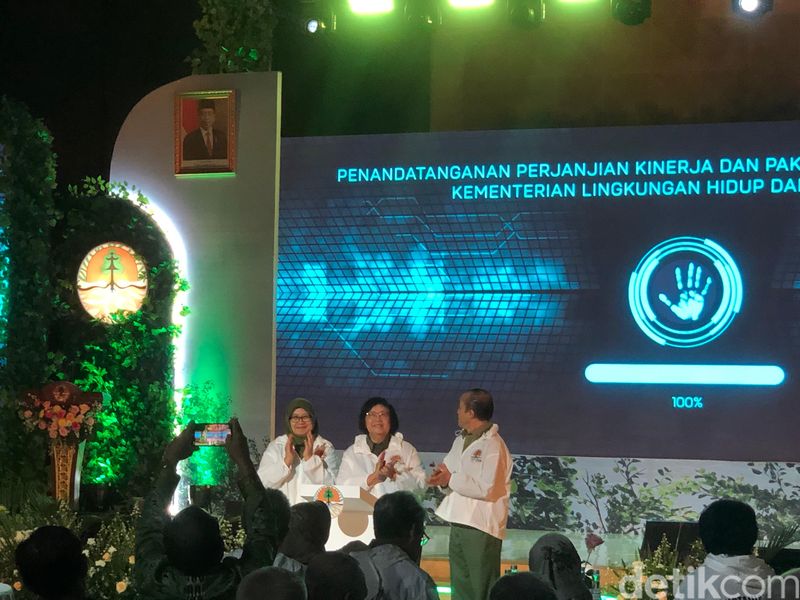 Menteri LHK dalam Refleksi Akhir Tahun 2023. (Damaris Fanuelle Kurnia Candra/detikcom)