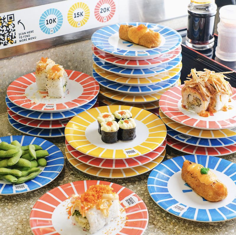 Oishii! Ini 5 Tempat Makan Sushi Hits Buat Makan Siang Istimewa