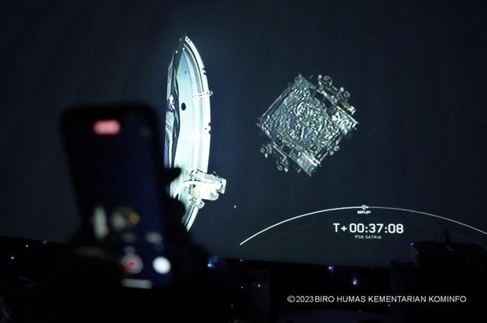 Peluncuran SATRIA-1 pada tanggal 19 Juni 2023 di Cape Canaveral, Florida, Amerika Serikat. SATRIA-1 telah menempati orbit 146 ° Bujur Timur atau tepat di atas Pulau Papua.