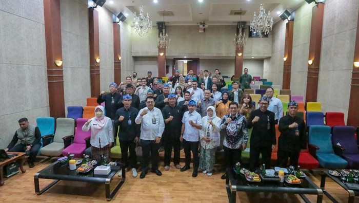 Pemkot Bandung.