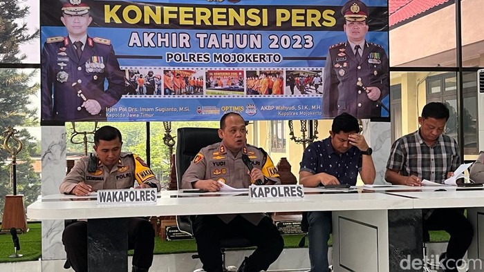 Polres Mojokerto gelar konferensi pers akhir tahun
