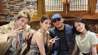 Terlepas dari ucapan manis, model dan aktris Indonesia itu senang membagikan momen saat ngopi hingga makan bersama keluarganya.  Foto: Instagram @sabrinachairunnisa