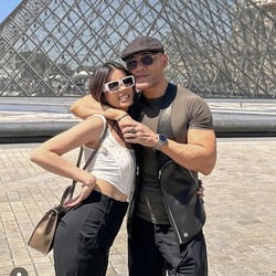 Putuskan Pisah, Deddy Corbuzier dan Sabrina Bakal Saling Mendoakan yang Terbaik Putuskan Pisah, Deddy Corbuzier dan Sabrina Bakal Saling Mendoakan yang Terbaik