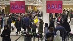 Potret Warga Inggris Berburu Diskon di Boxing Day