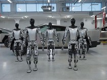 Elon Musk Pamerkan Optimus, Robot yang Bisa Asuh Anak
