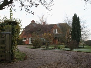 Mengintip Rumah Masa Kecil Kate Middleton