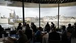 Sensasi Makan di Restoran Legendaris Paris La Tour dArgent