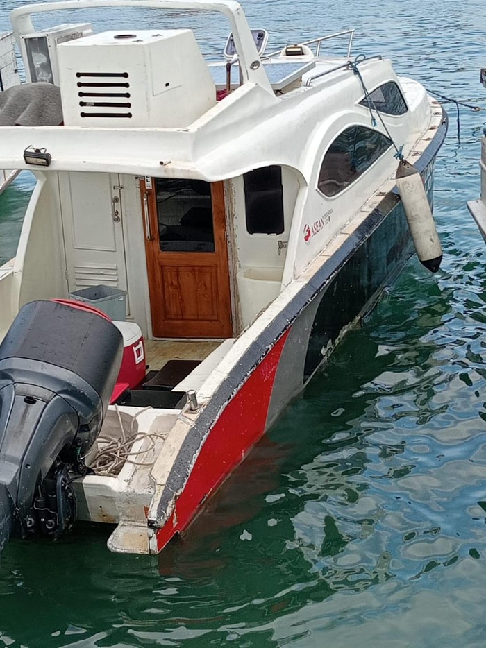 Speedboat yang meledak di perairan Labuan Bajo mengalami keretakan di bagian luar.