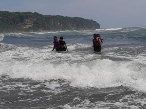 Ini Identitas 2 Wisatawan Tewas Terseret Ombak Parangtritis, Ada Warga Belgia