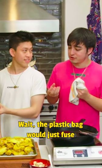 Trik ayam goreng ala neneknya Rich Brian