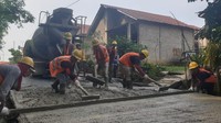 Kepala Balai Pelaksana Penyediaan Perumahan (BP2P) Sumatera V Direktorat Jenderal Perumahan Kementerian PUPR, Johnny Rahman didampingi Kepala Satuan Kerja Penyediaan Perumahan Provinsi Sumatera Selatan, Yustin Patria Primordia menjelaskan, pihaknya terus berkoordinasi dengan pemerintah Kota Prabumulih untuk mendorong tersedianya hunian layak untuk kelompok masyarakat yang bekerja sebagai tukang sapu jalanan yang dikoordinir oleh Dinas Perumahan dan Kawasan Permukiman Kota Prabumulih. Hal itu dilaksanakan melalui pembangunan Program Bantuan Stimulan Perumahan Swadaya (BSPS) dan Prasarana, Sarana dan Utilitas (PSU) pendukungnya.
