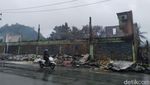 Penampakan Ruko-Rumdin Korem Dibakar Pengantar Jenazah Lukas Enembe