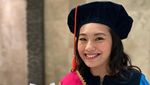 5 Potret Kebahagiaan Claudy Putri Dilamar Pacar