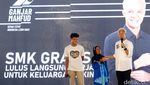 Momen Ganjar Luncurkan SMK Gratis untuk Keluarga Miskin