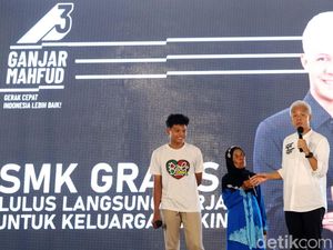 Momen Ganjar Luncurkan SMK Gratis untuk Keluarga Miskin