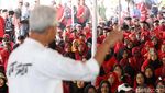 Momen Ganjar Luncurkan SMK Gratis untuk Keluarga Miskin