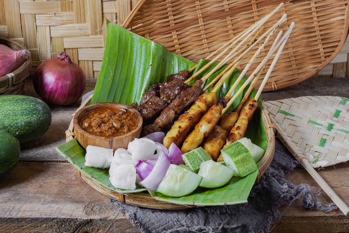 Ilustrasi sate ayam