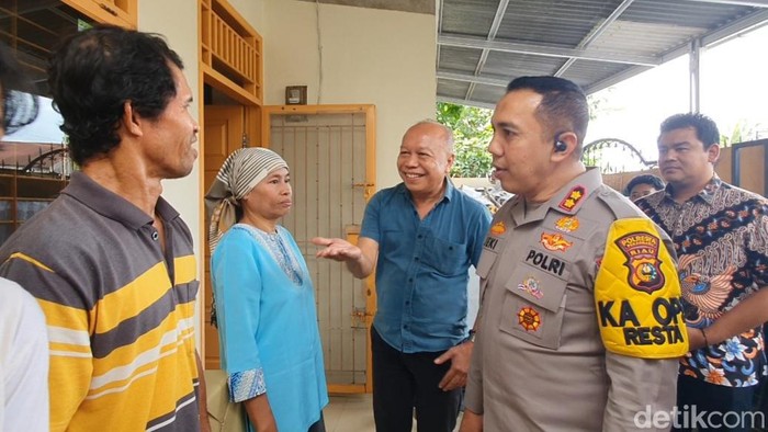 Kapolresta Pekanbaru AKBP Jeki Rahmat Mustika dan jajaran saat sosialisasi Pemilu Damai di Pekanbaru. (Raja Adil Siregar/detikSumut)