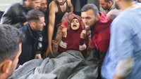 Laporan otoritas kesehatan Gaza juga menyebut bahwa sebanyak 55.243 orang lainnya mengalami luka-luka akibat rentetan serangan Israel. 