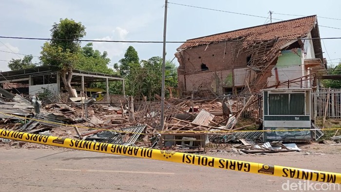ledakan di kamal bangkalan