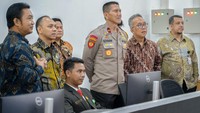 PT LRT Jakarta menyadari perlu menyiapkan Sistem Manajemen Pengamanan. Pembinaan teknis ini diharapkan dapat mencegah kerugian akibat ancaman, gangguan, dan/atau bencana di tempat kerja. 