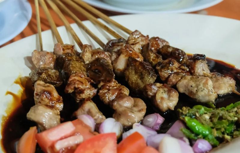 Berarti!  Mampir ke Tegal, jangan lupa makan sate legendaris Tegal yang paling enak