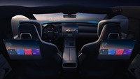 Pabrikan membekali SU7 dengan layar kontrol pusat berukuran 16,1 inch yang telah mendukung resolusi 3K. Selain itu, terdapat fitur lain seperti panel instrumen 7,1 inch, dua layar di kursi penumpang yang merupakan Xiaomi Pad, navigator, ADAS, Xiaomi Pilot yang disokong dua chip Nvidia Orin-X dan operating system HyperOS dengan Qualcomm Snapdragon 8295. Foto: Doc. Xiaomi
