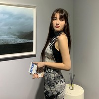 Nancy kerap dikomentari netizen mengenai penampilan fisiknya, dan bukan soal kemampuan vokal sebagai penyanyi K-pop. Dalam wawancara dengan sebuah majalah dia mengaku jengah dengan komentar yang selalu mengomentari bentuk tubuhnya. Foto: Instagram/@nancyjewel_mcdonie_